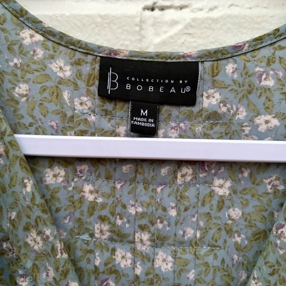 Bobeau Floral Green & Blue Hi Lo Blouse, SZ M NWOT - Picture 8 of 9